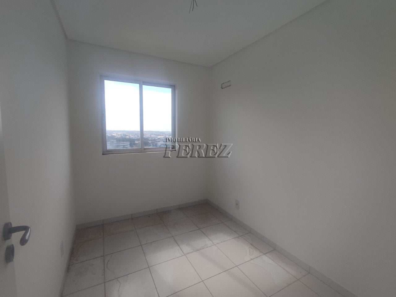 Apartamento à venda no Condomínio Jardim de Ester - Centro de Londrina