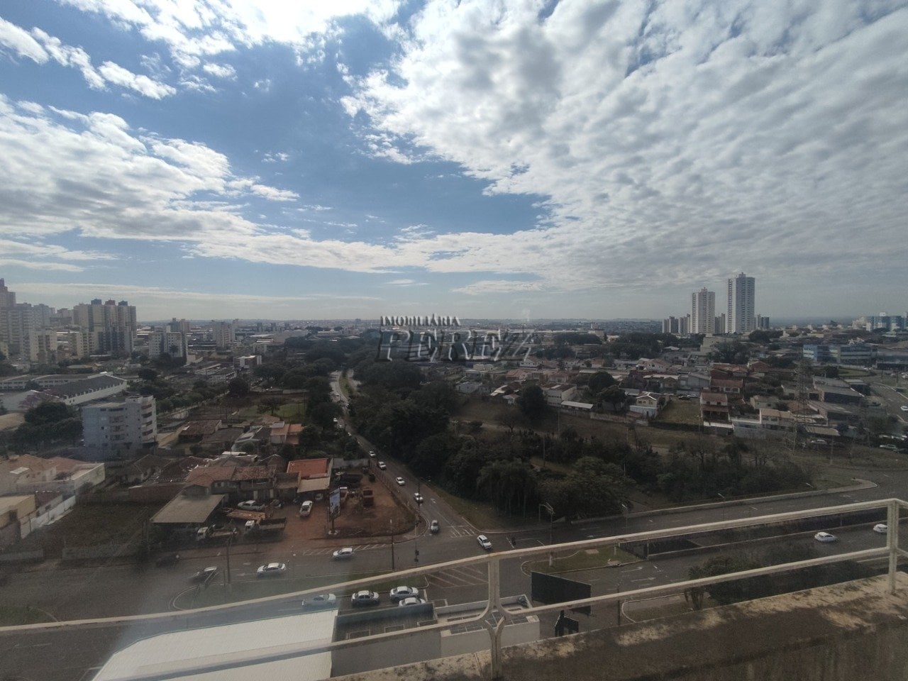 Apartamento à venda no Condomínio Jardim de Ester - Centro de Londrina