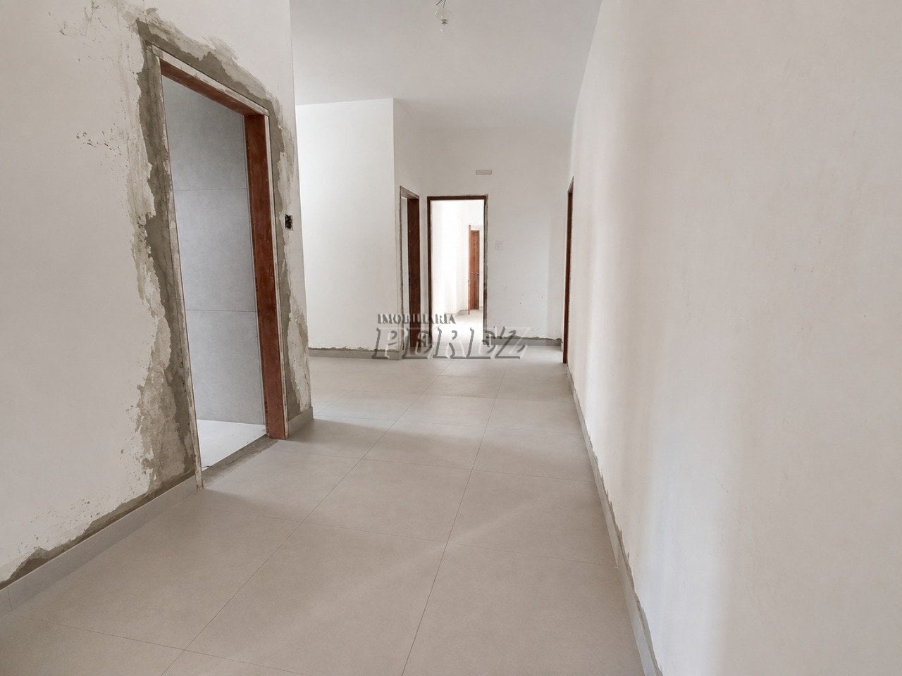 Sobreloja comercial para alugar na Av. Higienópolis, centro de Londrina