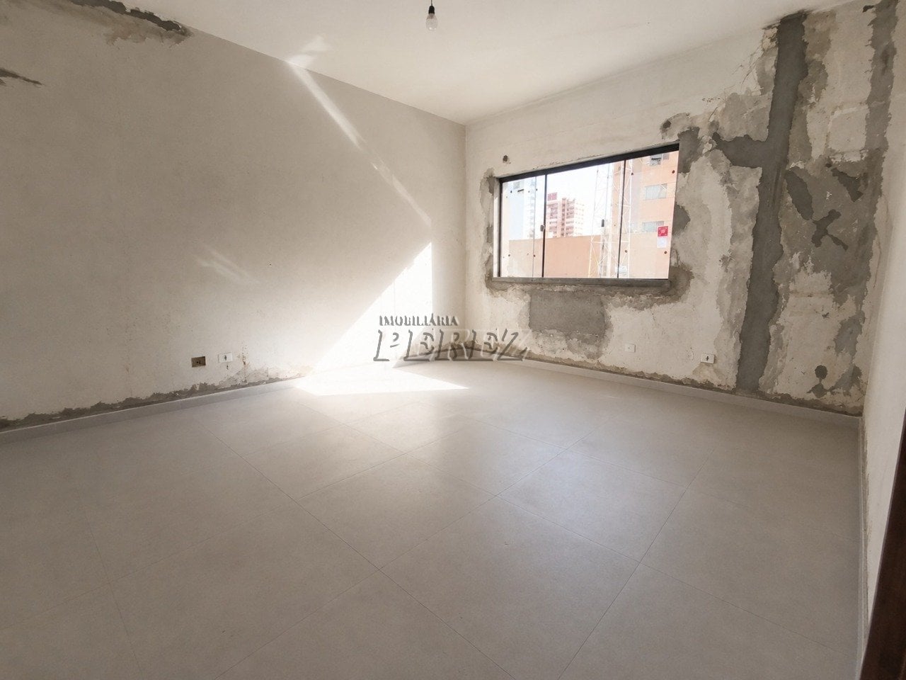 Sobreloja comercial para alugar na Av. Higienópolis, centro de Londrina