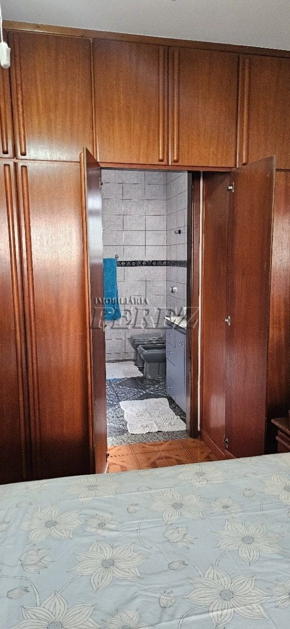 Casa à venda na região leste de Londrina - Califórnia