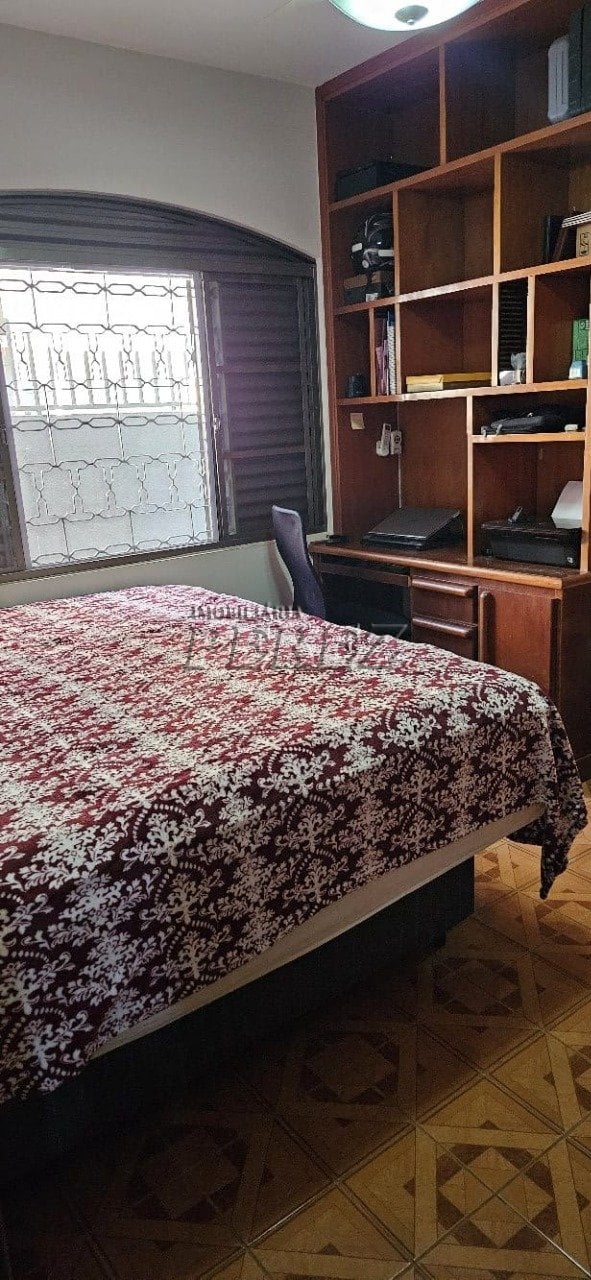 Casa à venda na região leste de Londrina - Califórnia