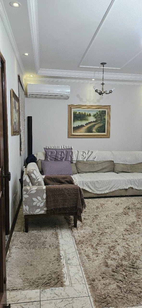 Casa à venda na região leste de Londrina - Califórnia