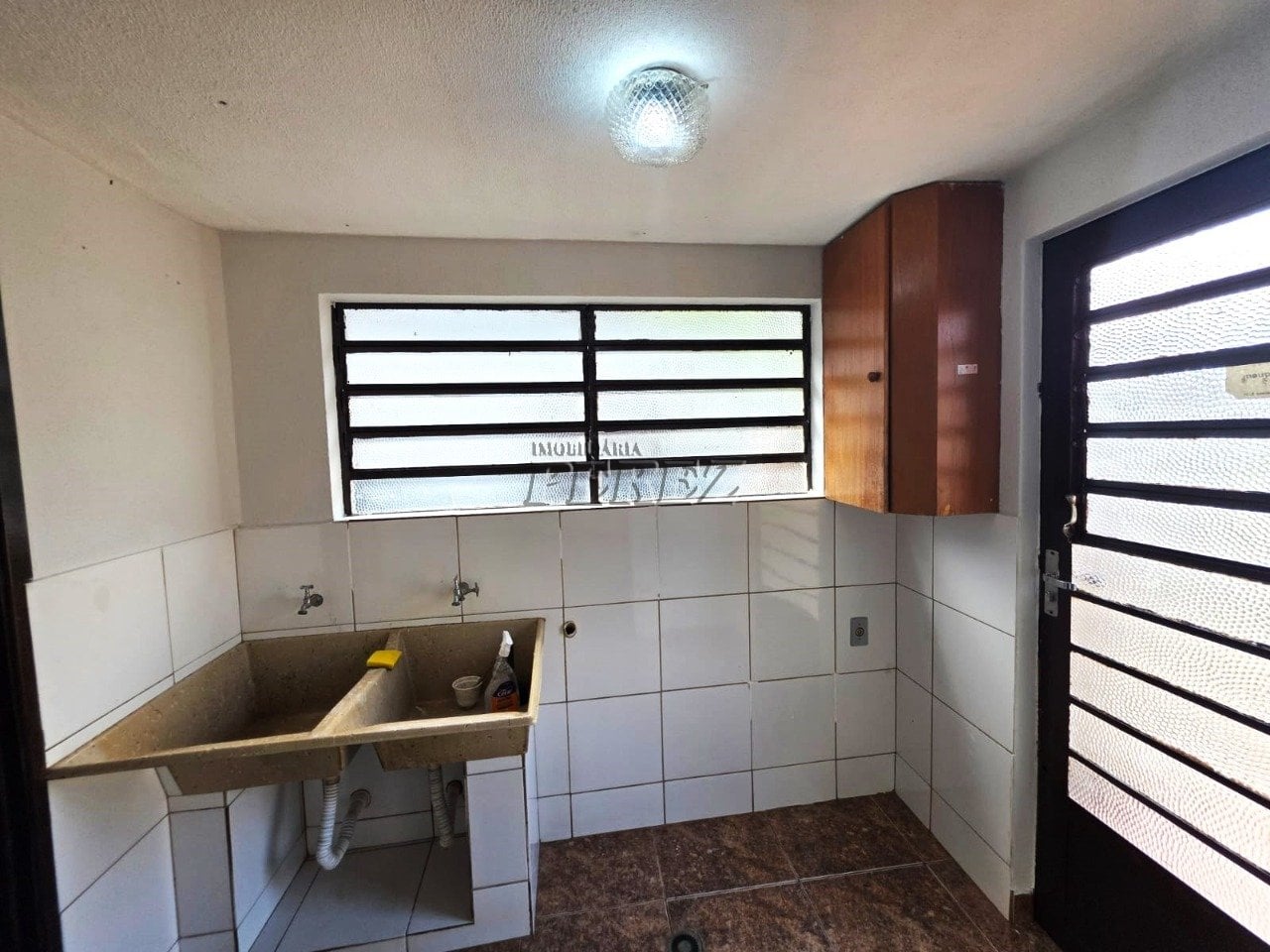 Casa para alugar na região leste de Londrina - Jardim Alah