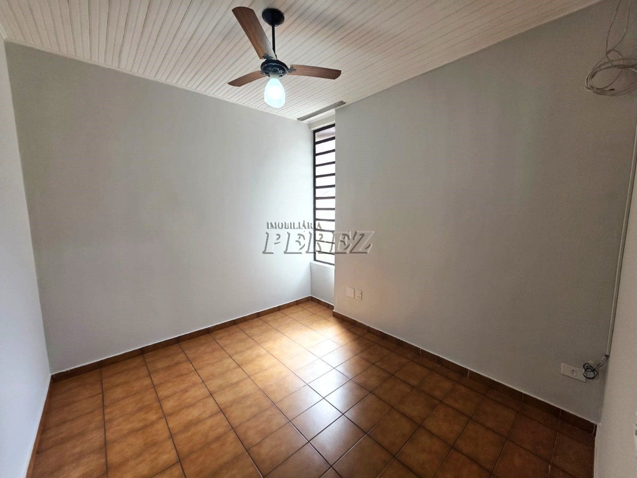 Casa para alugar na região leste de Londrina - Jardim Alah