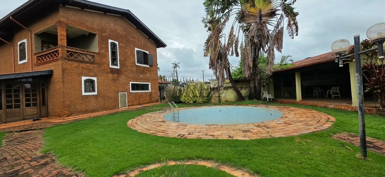 Sobrado à venda na região leste de Londrina - Santos Dumont