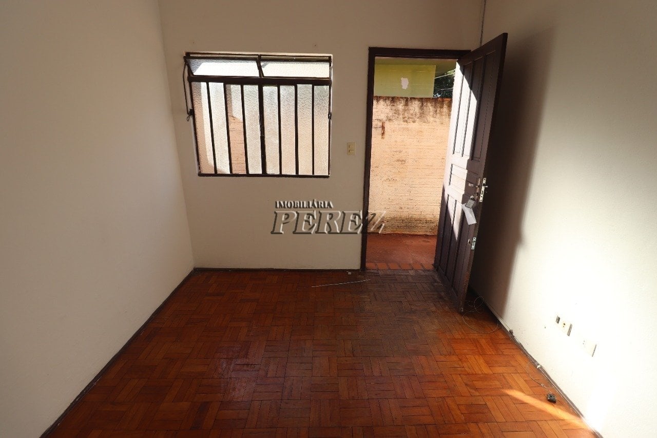 Casa à venda na Vila Larsen no centro de Londrina