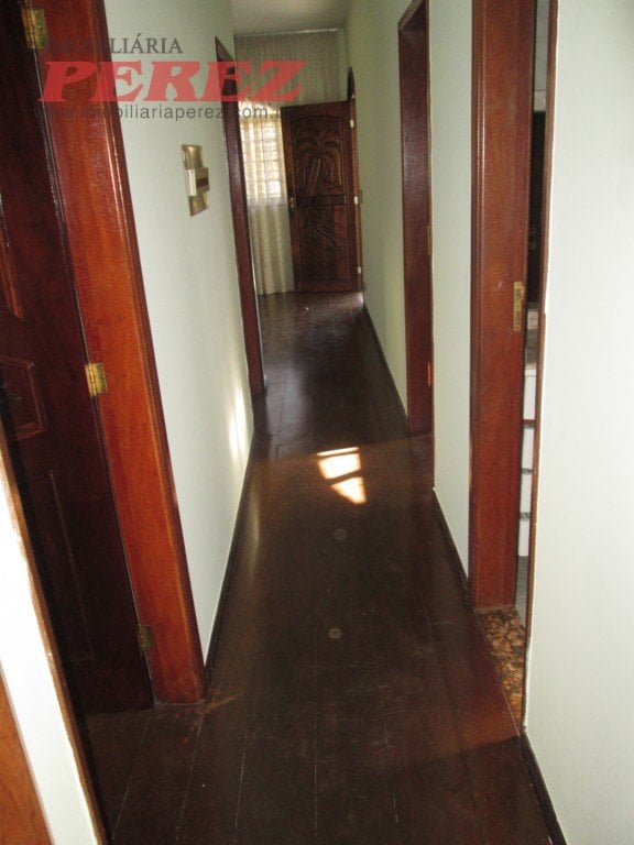 Casa à venda no Waldemar Hauer, região leste de Londrina