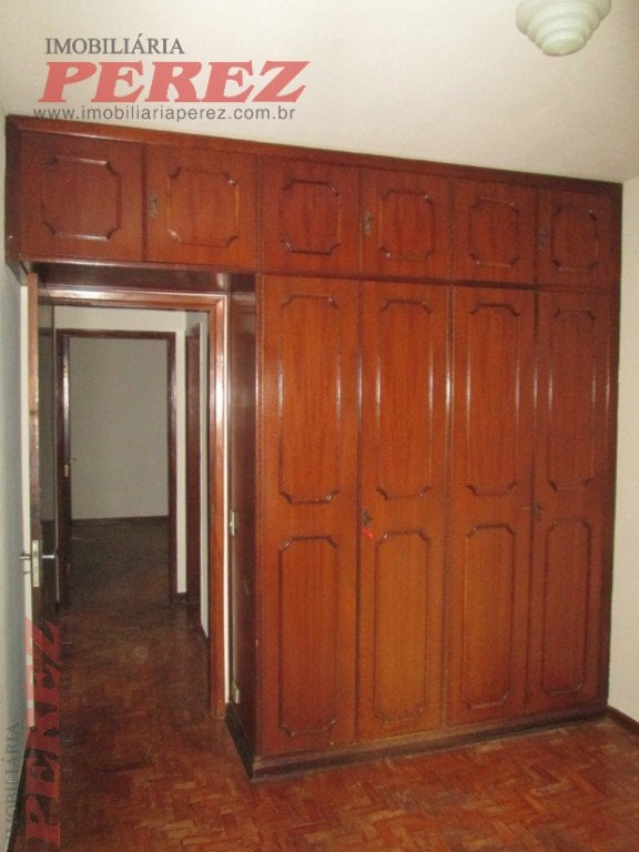 Casa a venda na região leste de Londrina.