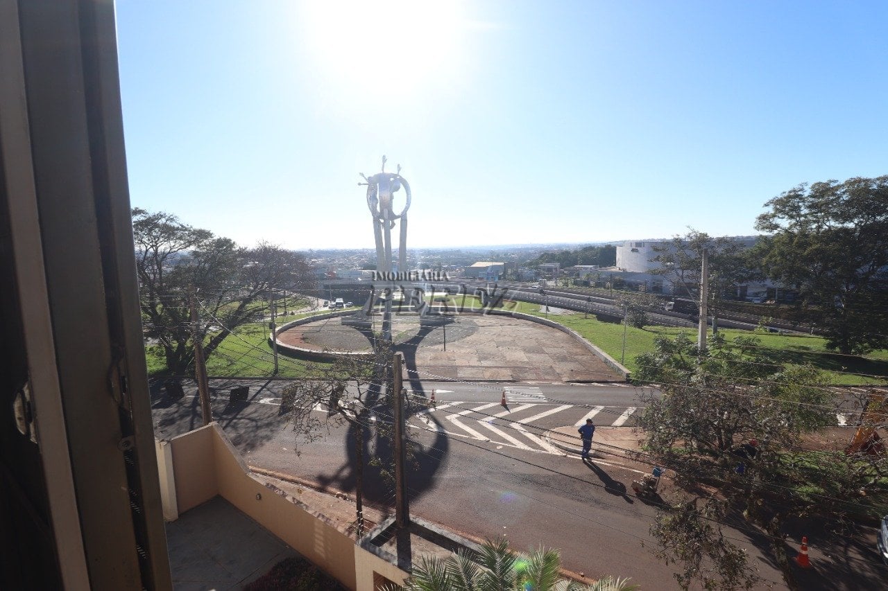 Apartamento para alugar no centro de Londrina - Edifício Arimã