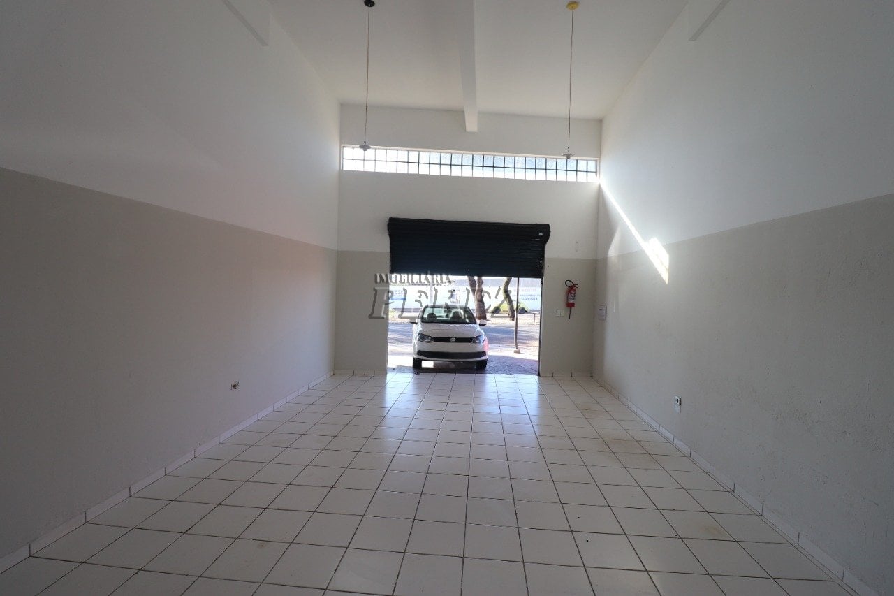 Sala comercial para alugar na Av. das Maritacas - Região leste de Londrina