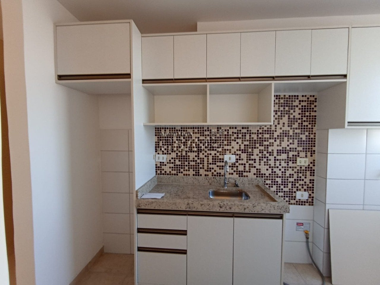 Apartamento para alugar no Spazio Louvre na região oeste de Londrina