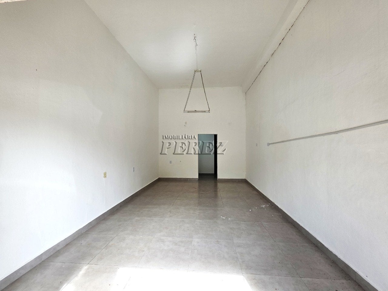 Sala comercial para alugar no centro de Londrina - Rua Venezuela