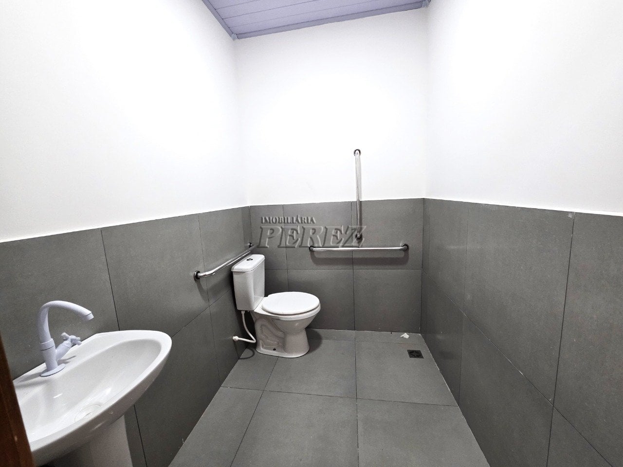 Sala comercial para alugar no centro de Londrina - Rua Venezuela