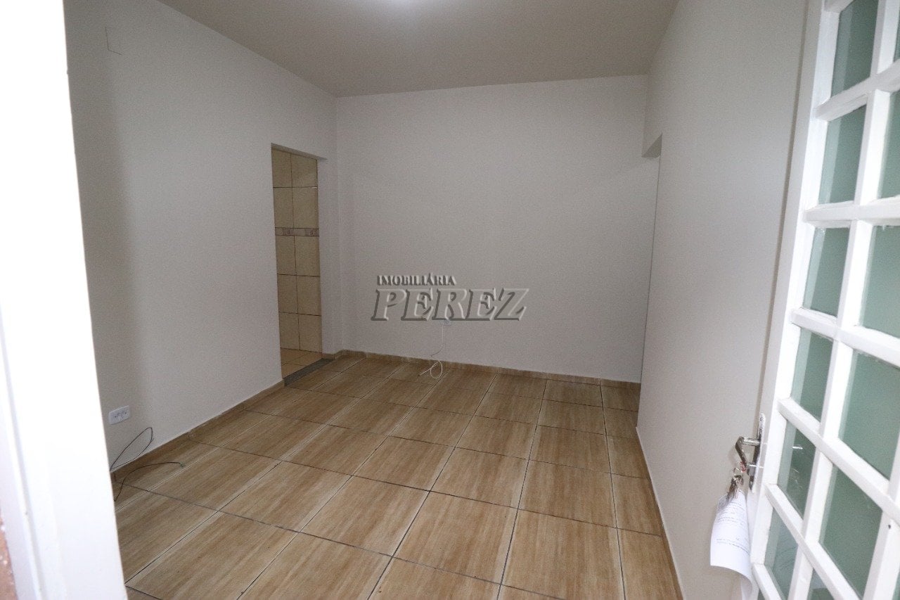 Casa para alugar na região leste em Londrina.