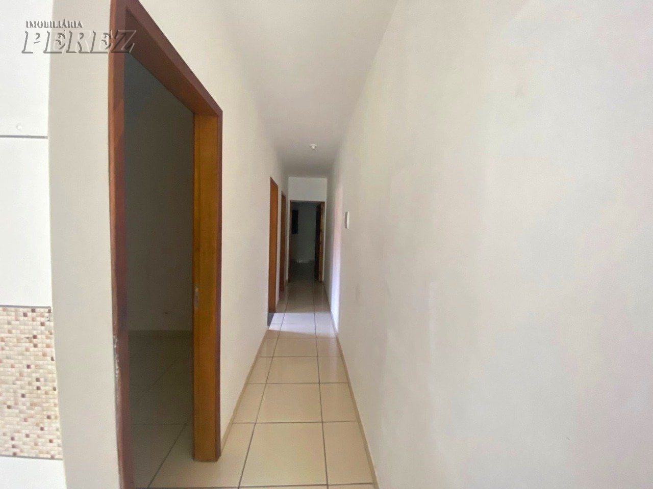 A Imobiliária Perez oferece a você mais uma ótima oportunidade de casa para locação em Londrina.