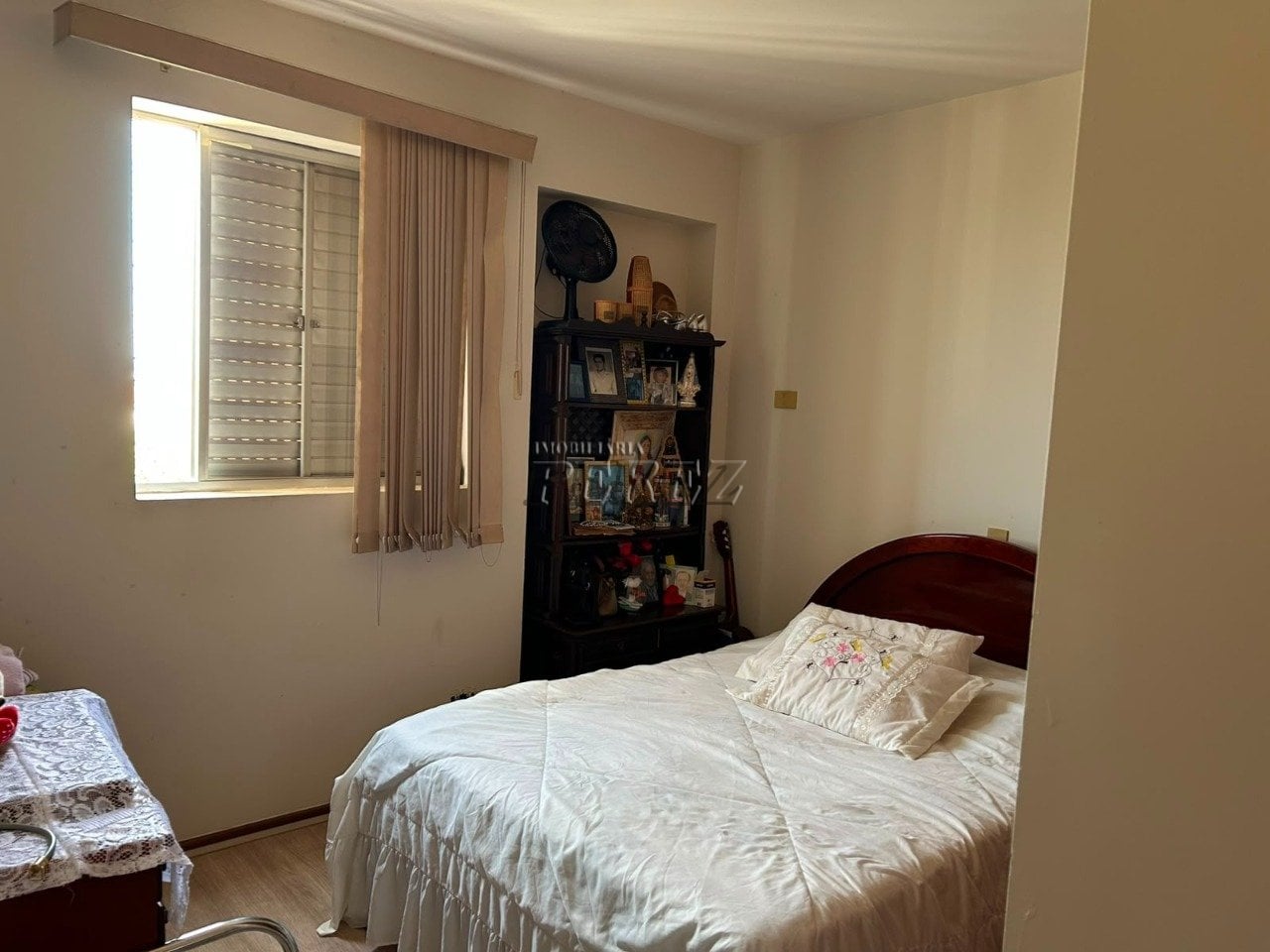 Apartamento à venda no Edifício Ibiúna - Centro de Londrina