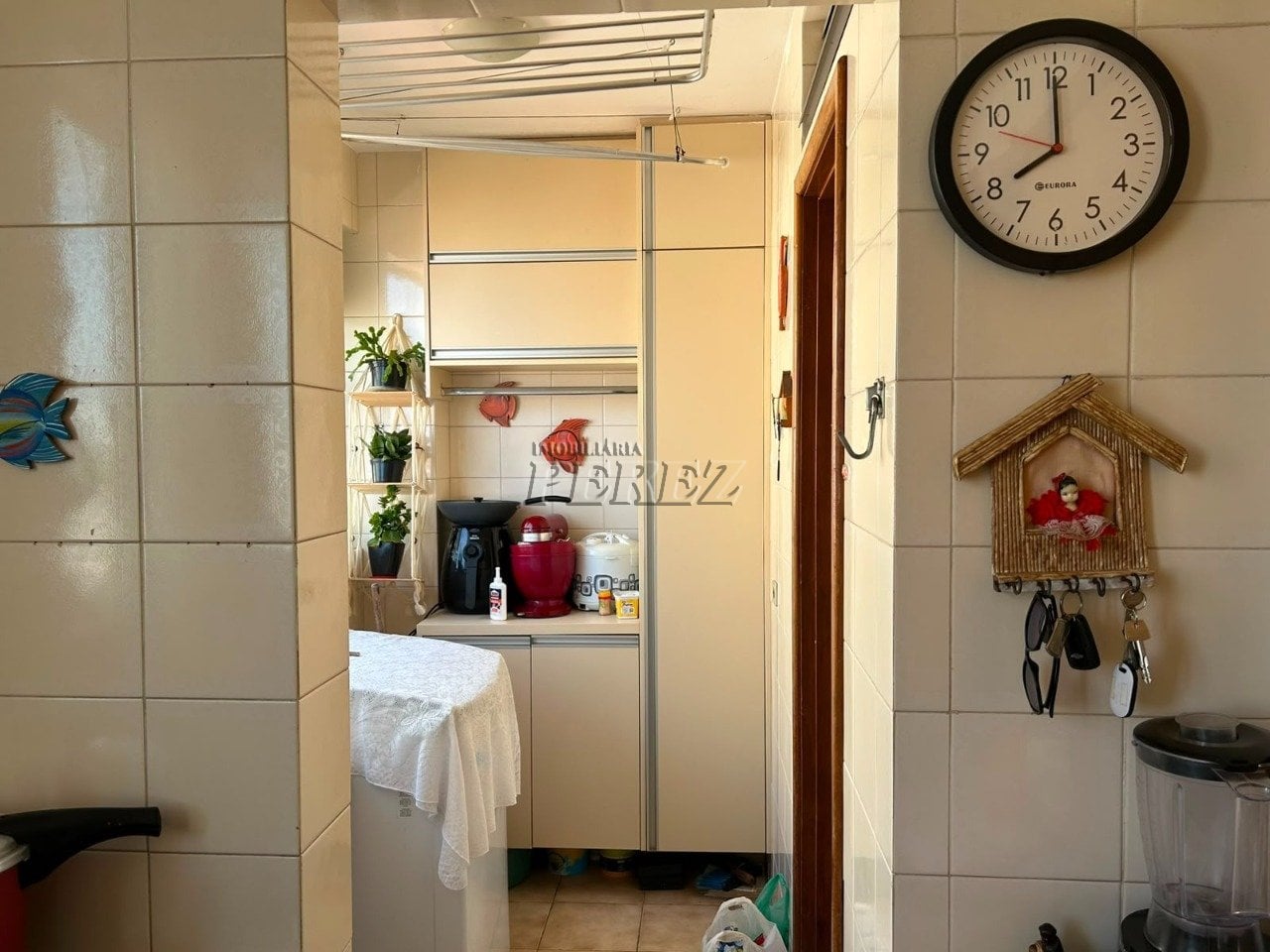 Apartamento à venda no Edifício Ibiúna - Centro de Londrina