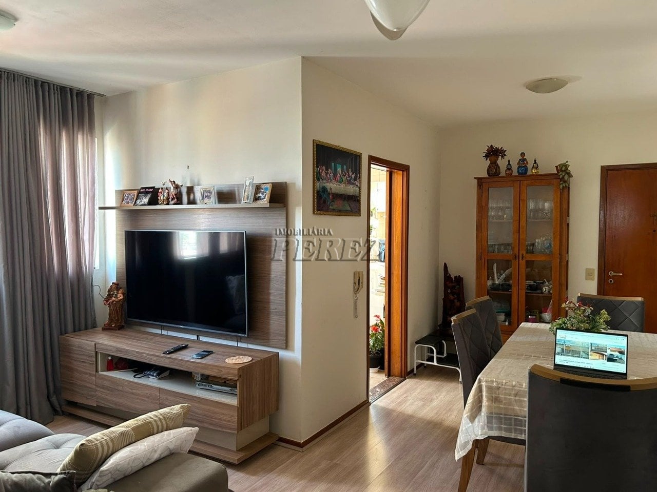 Apartamento à venda no Edifício Ibiúna - Centro de Londrina
