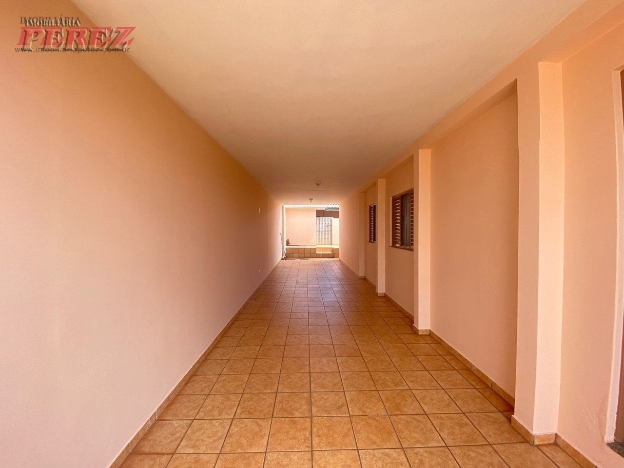 Casa para venda na região Leste de Londrina, localizada no Jarim Morumbi.