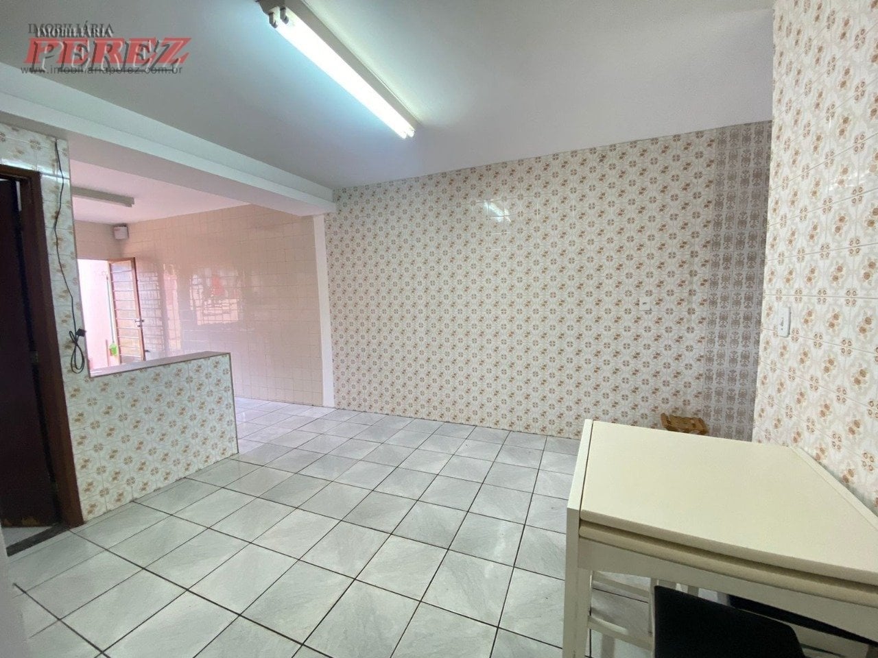 Casa para venda na região Leste de Londrina, localizada no Jarim Morumbi.