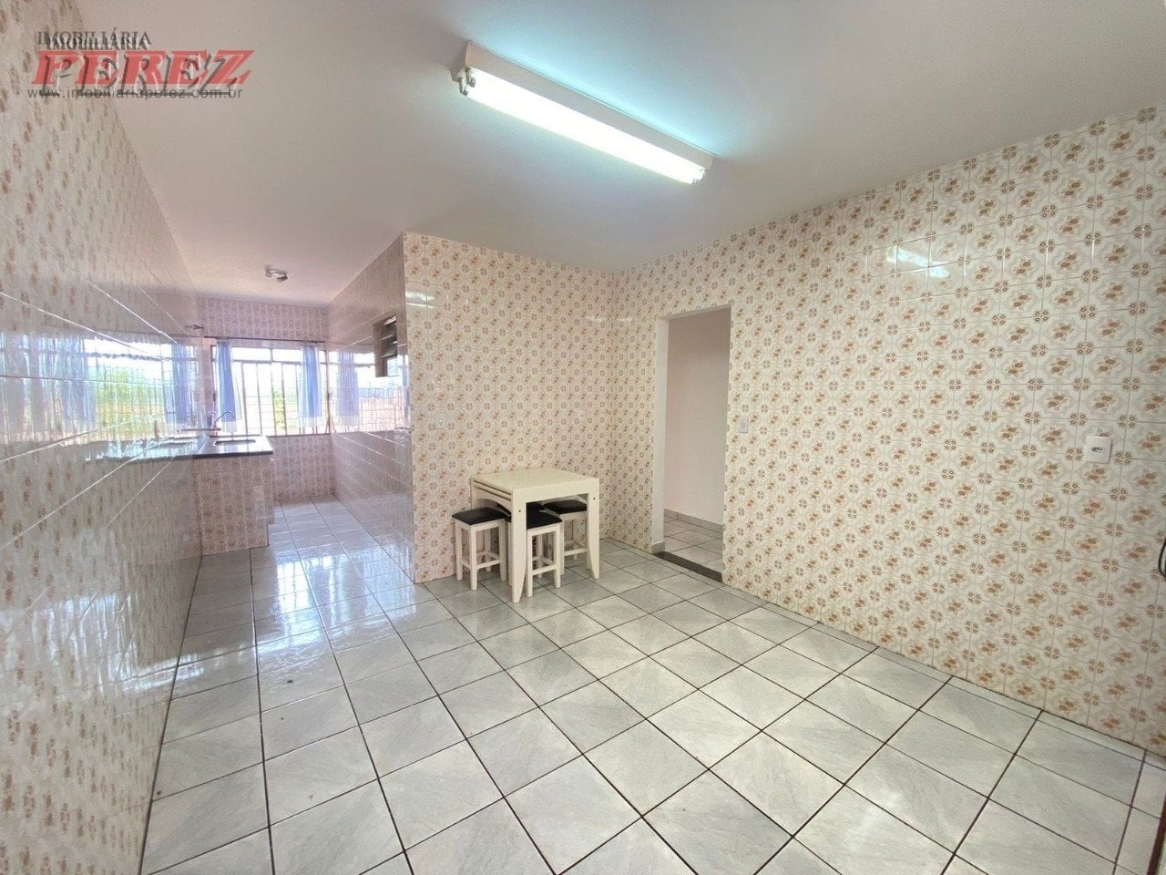 Casa para venda na região Leste de Londrina, localizada no Jarim Morumbi.