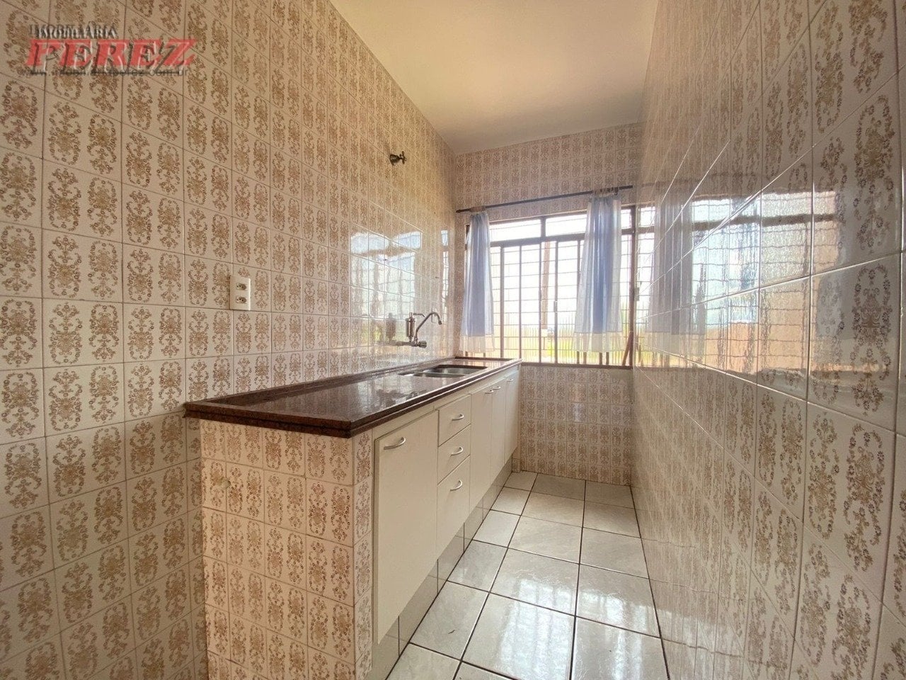 Casa para venda na região Leste de Londrina, localizada no Jarim Morumbi.