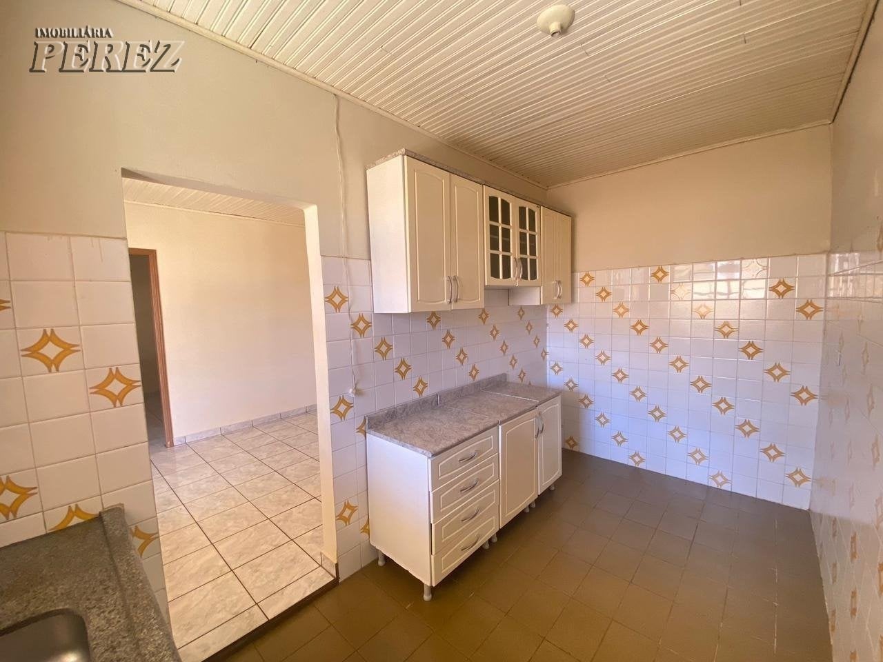 Casa para venda na região Leste de Londrina, localizada no Jarim Morumbi.