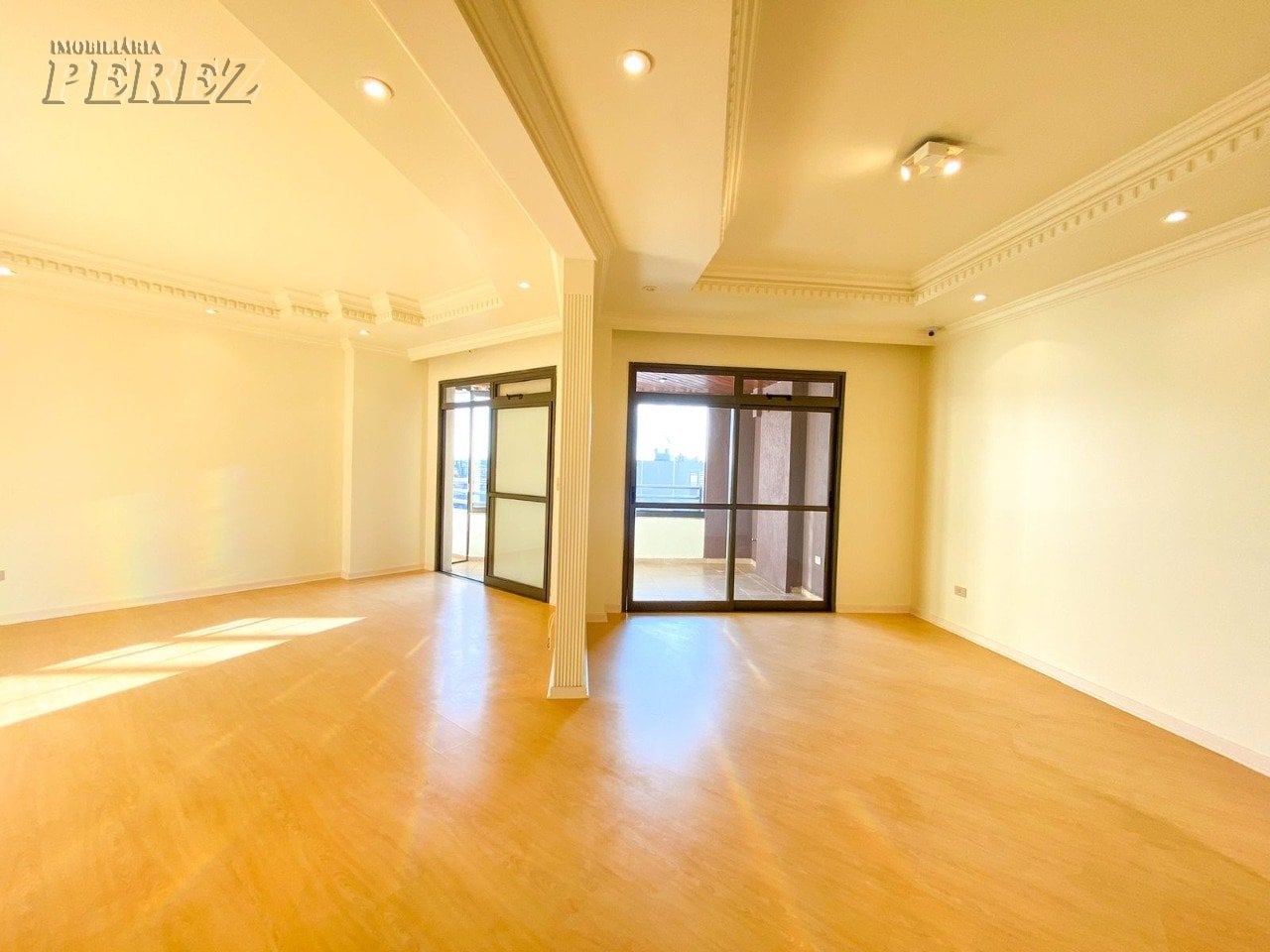 Apartamento para alugar no Edifício Coral Gables no centro de Londrina