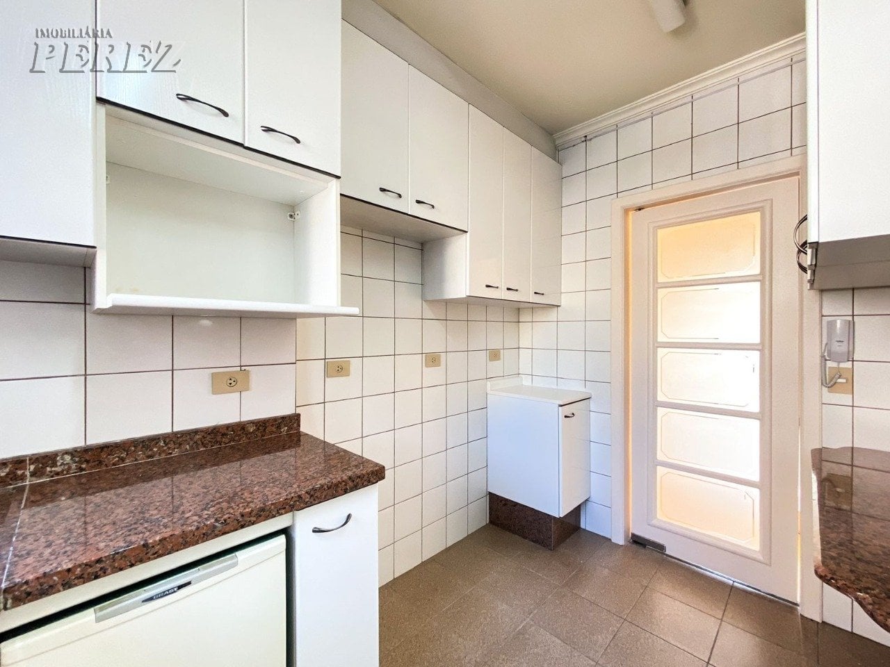 Apartamento para alugar no Edifício Coral Gables no centro de Londrina