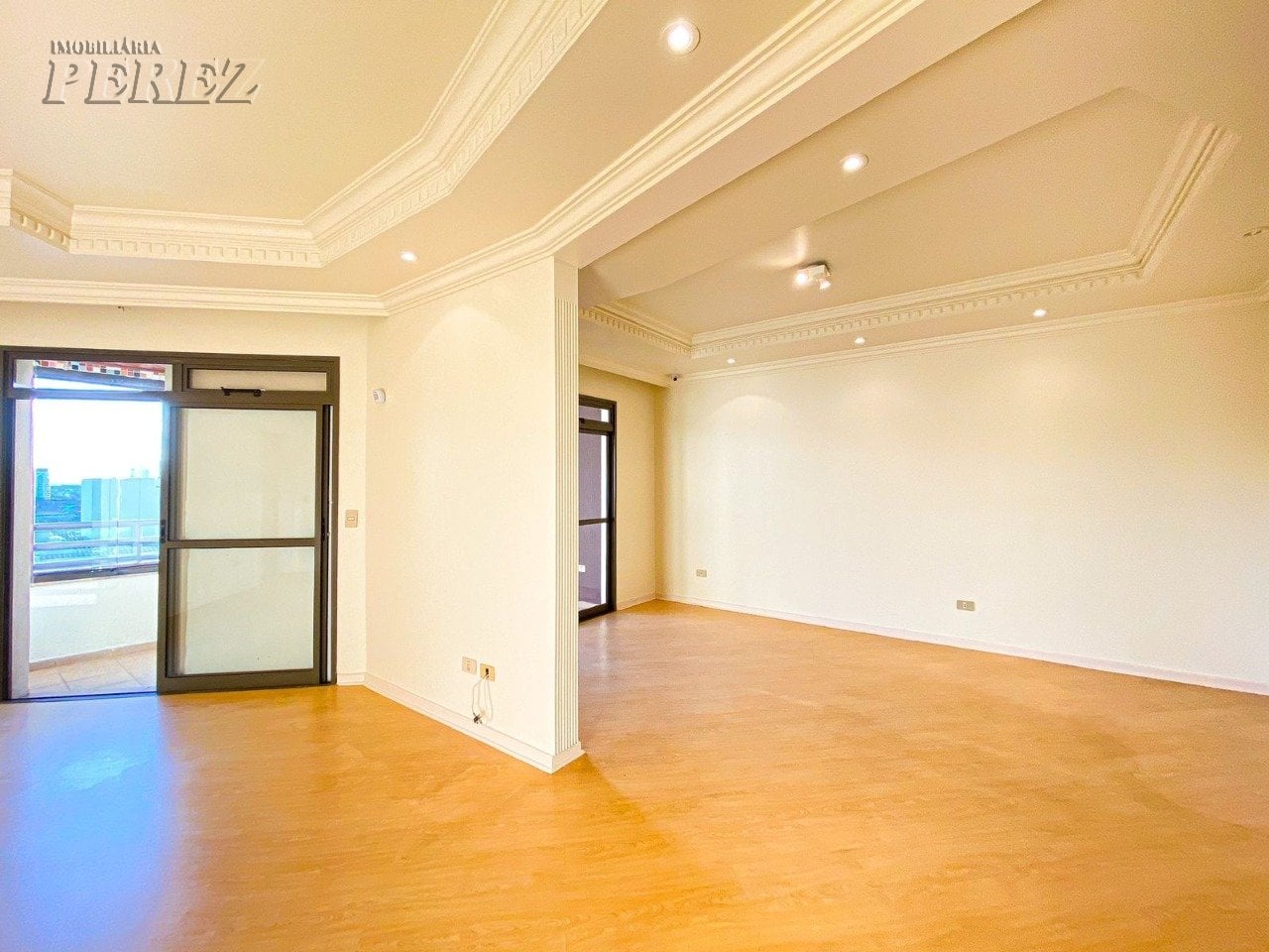 Apartamento para alugar no Edifício Coral Gables no centro de Londrina