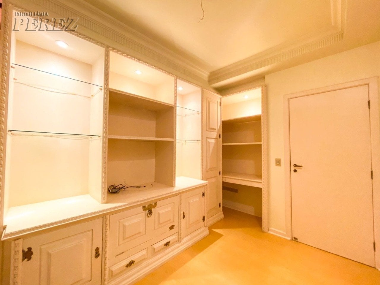 Apartamento para alugar no Edifício Coral Gables no centro de Londrina