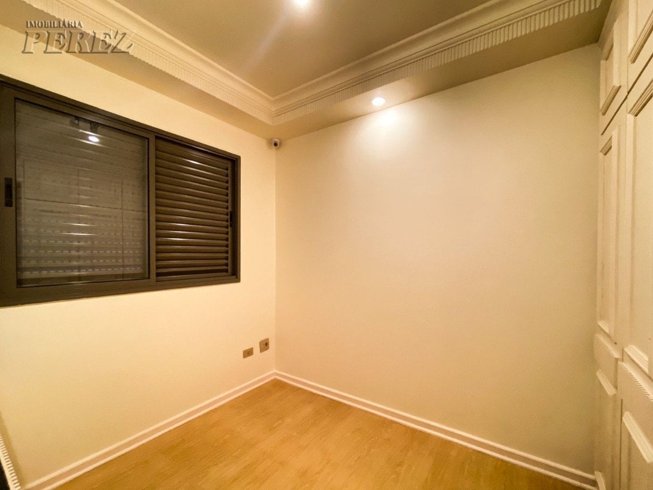 Apartamento para alugar no Edifício Coral Gables no centro de Londrina