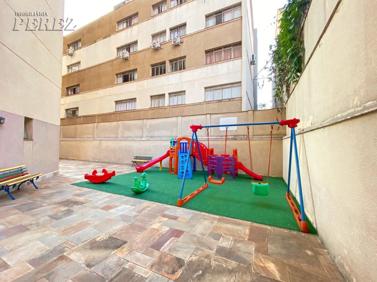 Apartamento para alugar no Edifício Coral Gables no centro de Londrina