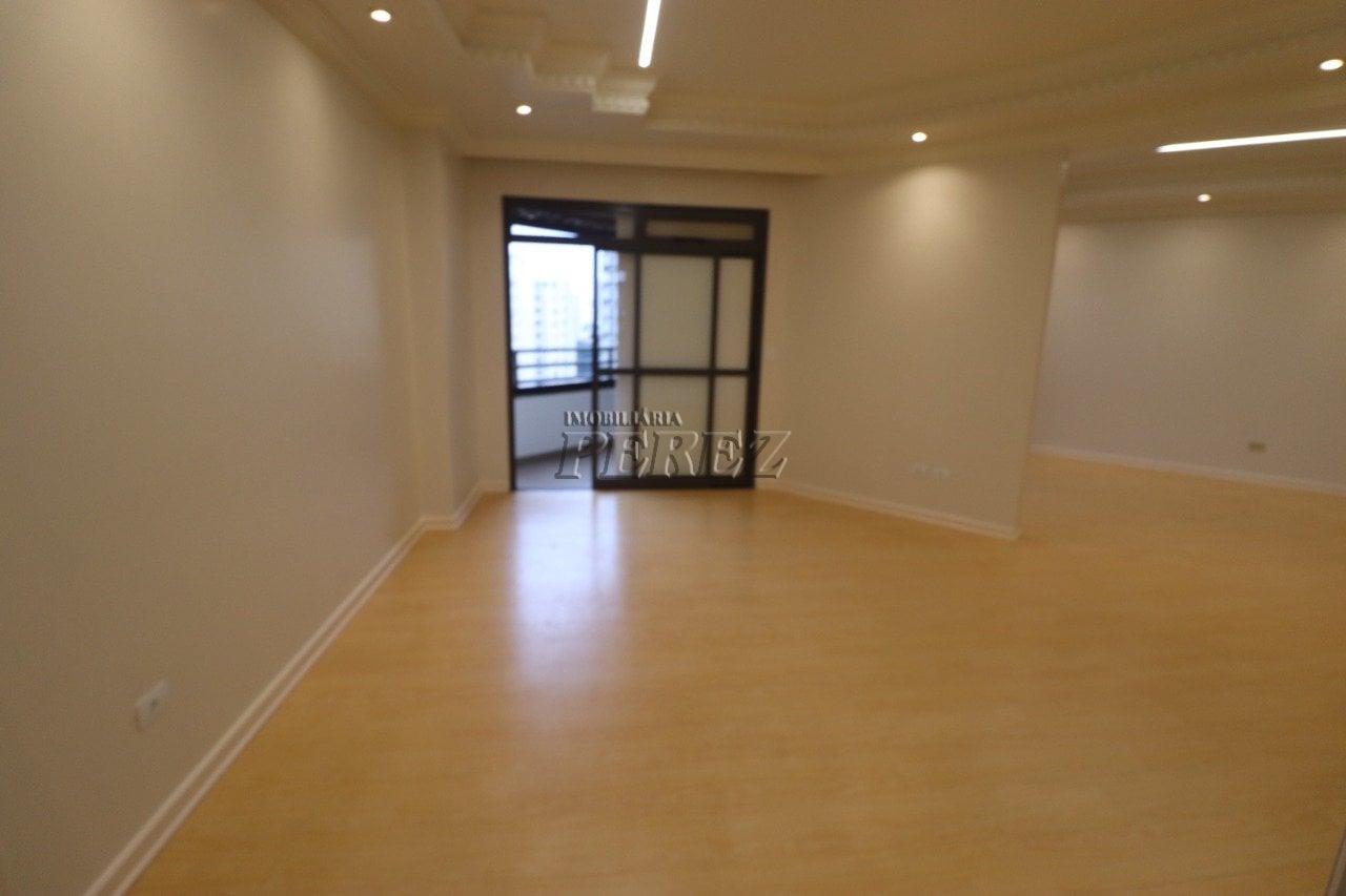 Apartamento para alugar no Edifício Coral Gables no centro de Londrina