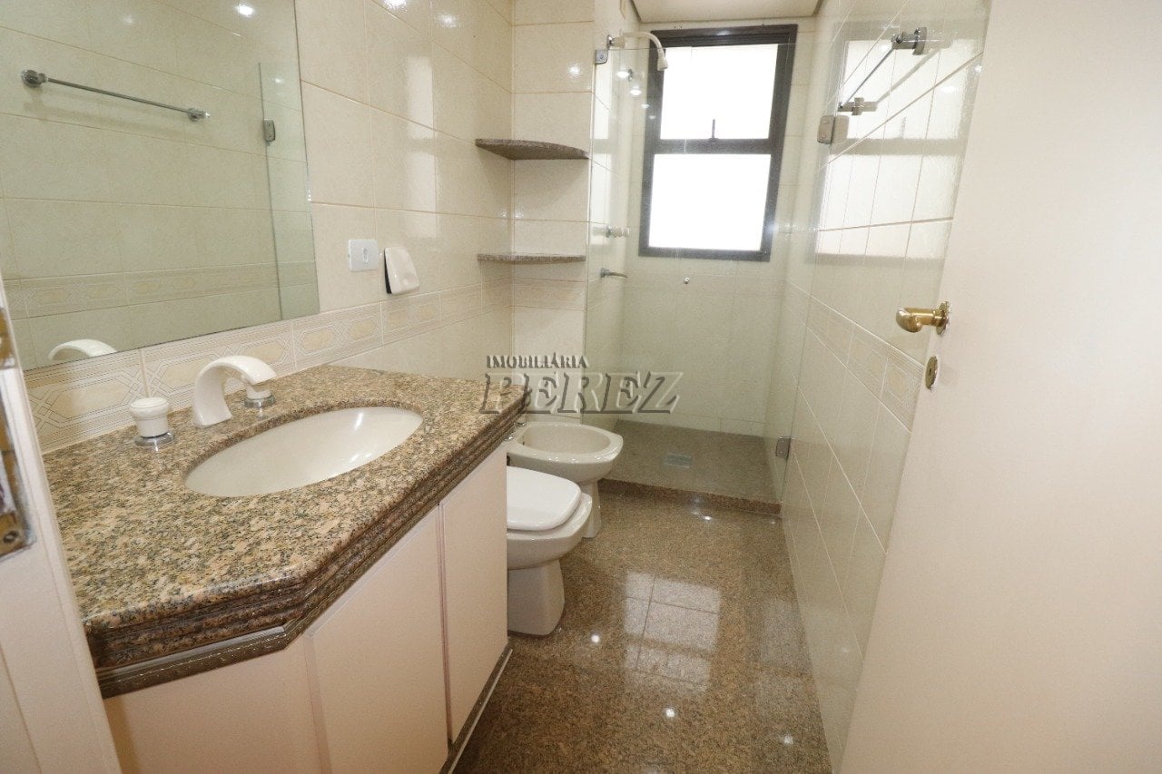 Apartamento para alugar no Edifício Coral Gables no centro de Londrina