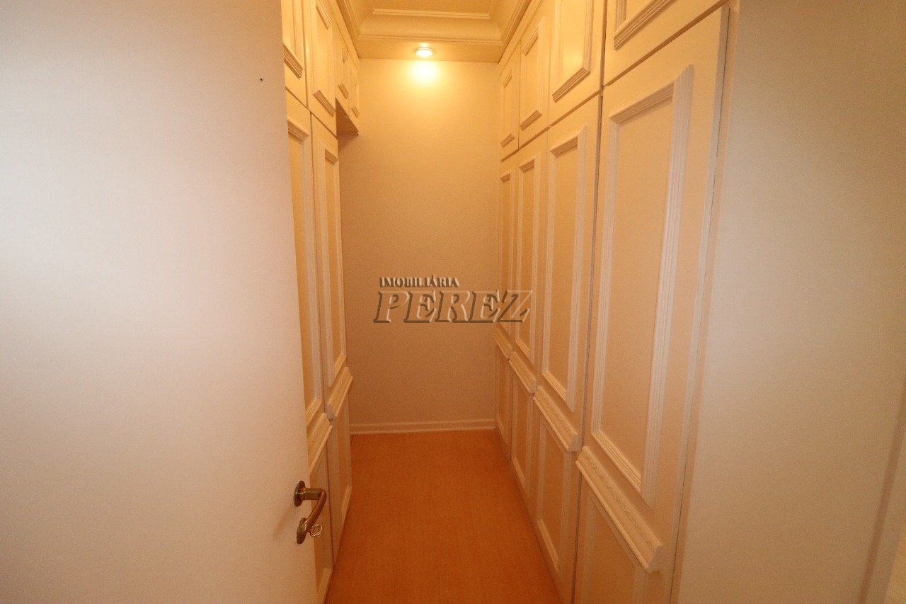 Apartamento para alugar no Edifício Coral Gables no centro de Londrina