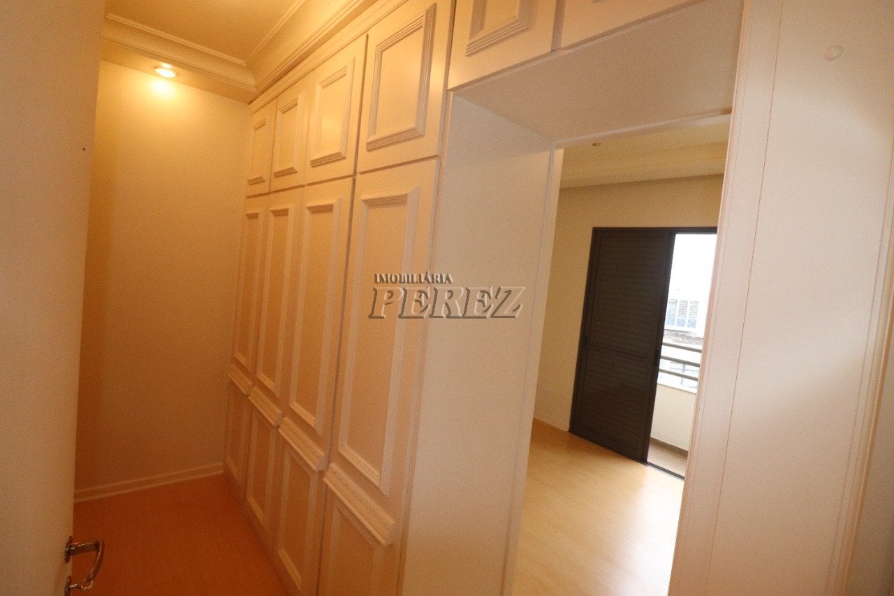 Apartamento para alugar no Edifício Coral Gables no centro de Londrina