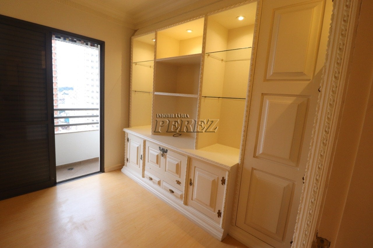 Apartamento para alugar no Edifício Coral Gables no centro de Londrina