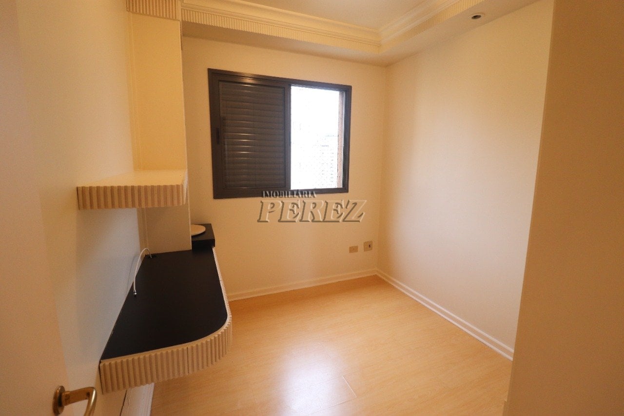 Apartamento para alugar no Edifício Coral Gables no centro de Londrina