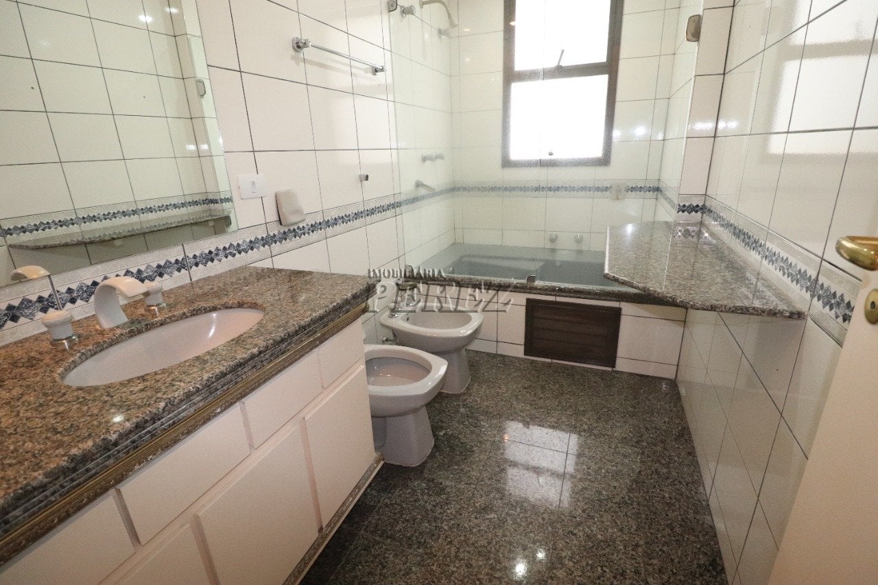 Apartamento para alugar no Edifício Coral Gables no centro de Londrina