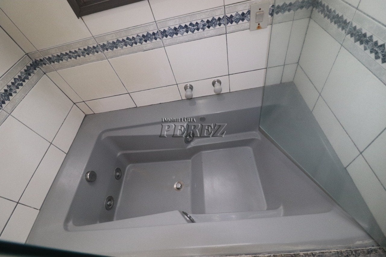 Apartamento para alugar no Edifício Coral Gables no centro de Londrina