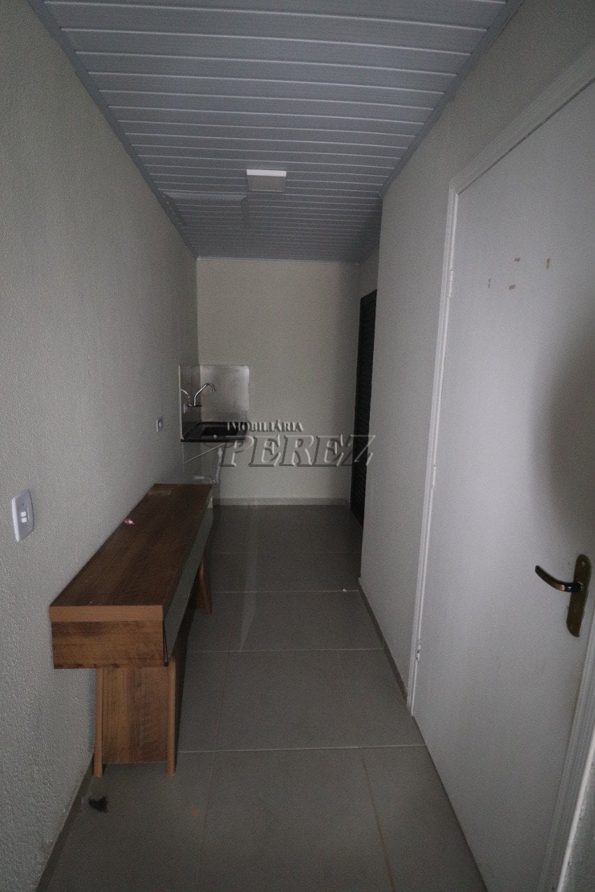Sala comercial para alugar na Av. Presidente Abraham Lincoln, região sul de Londrina