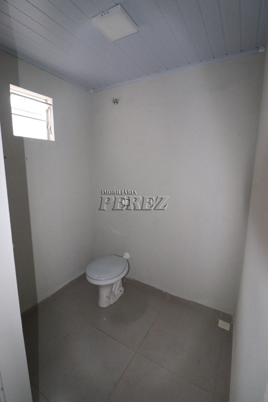 Sala comercial para alugar na Av. Presidente Abraham Lincoln, região sul de Londrina