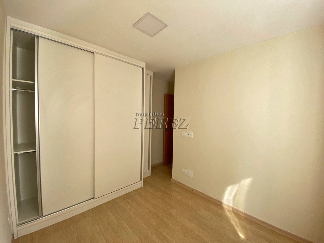 Apartamento para alugar na Gleba Palhano em Londrina, Edifício Fountain Hit Residence
