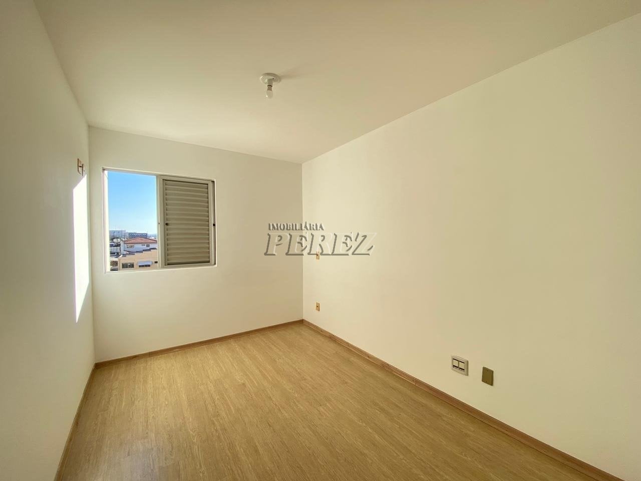 Apartamento à venda no Residencial Bertipaglia na região oeste de Londrina
