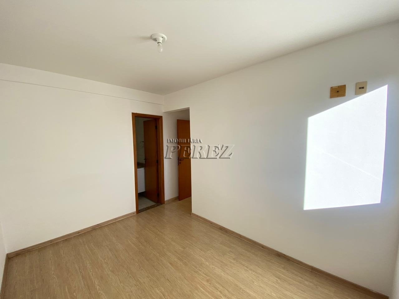 Apartamento à venda no Residencial Bertipaglia na região oeste de Londrina