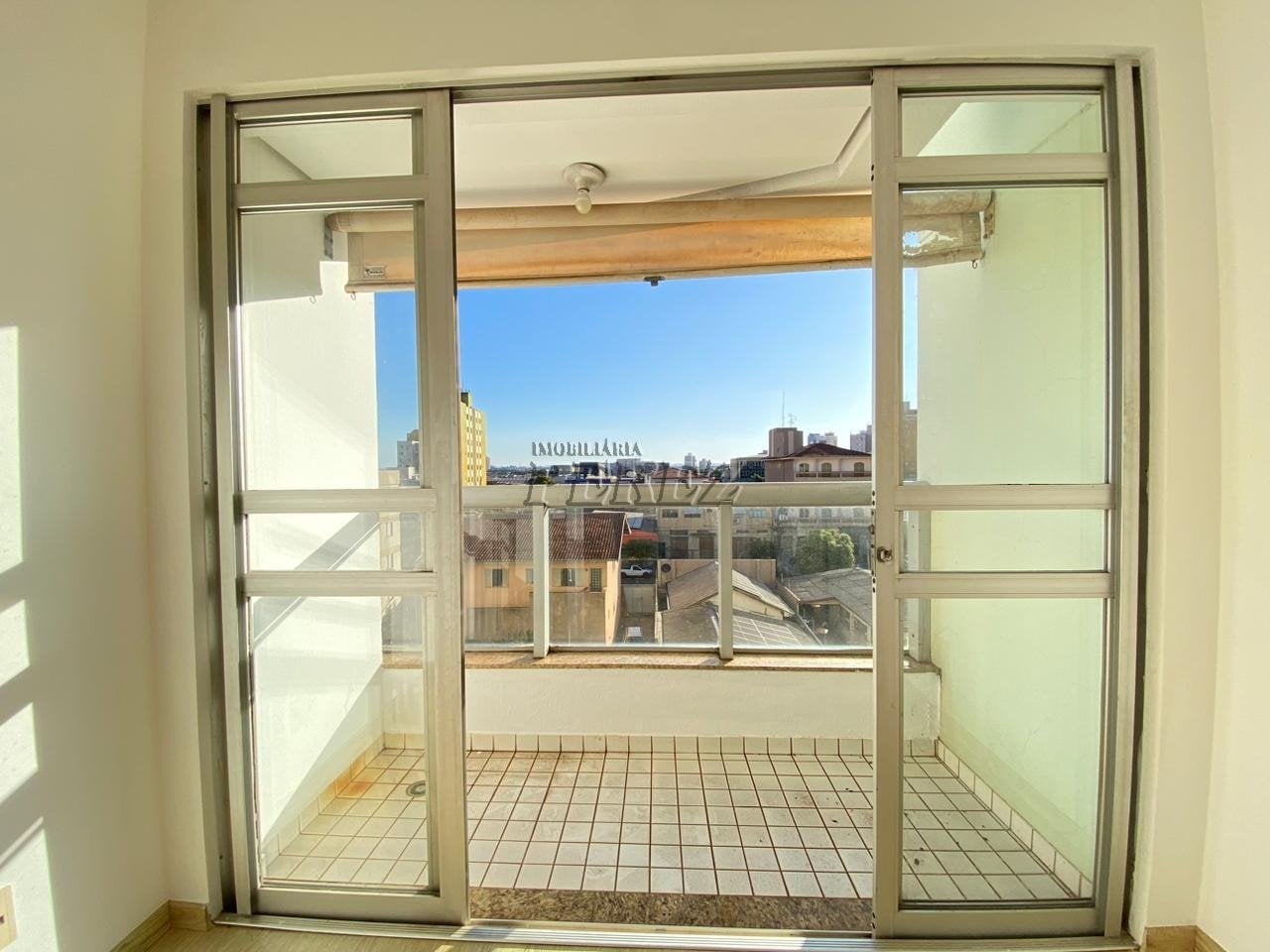 Apartamento à venda no Residencial Bertipaglia na região oeste de Londrina