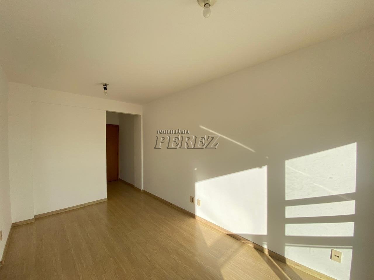 Apartamento à venda no Residencial Bertipaglia na região oeste de Londrina