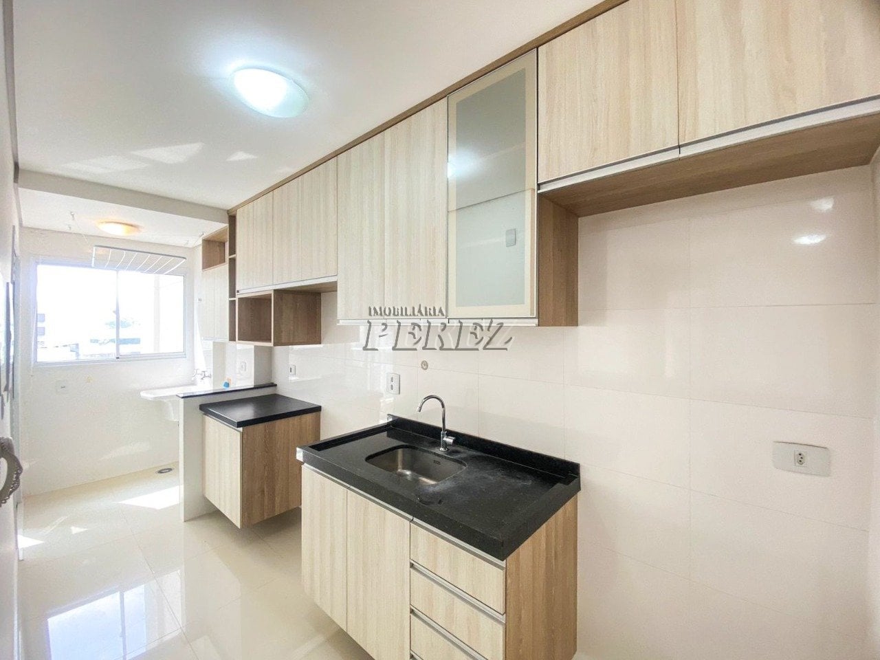 Apartamento para alugar no centro de Londrina, Edifício Aruak.